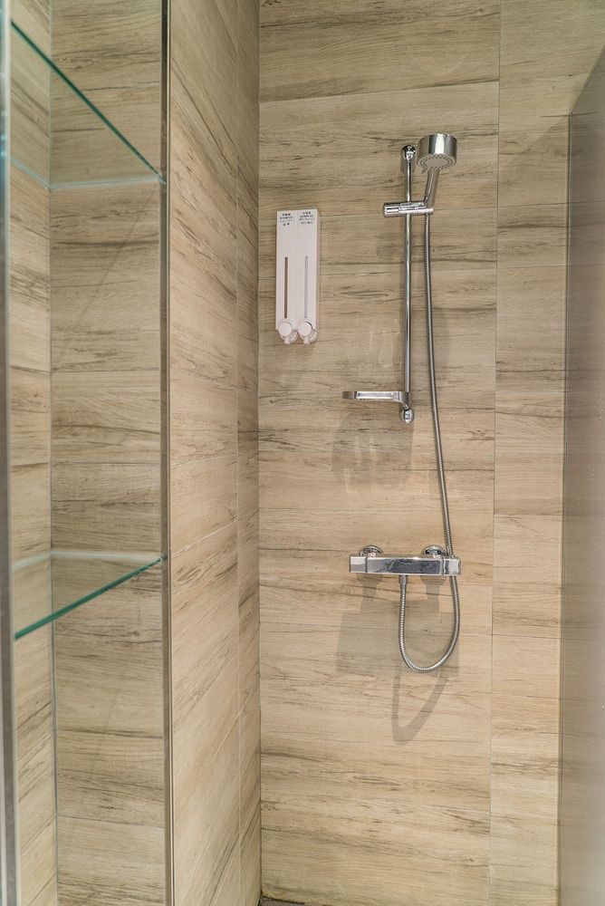 Taipei Discover Hostel Shared Dormitory, Mixed Dorm 8