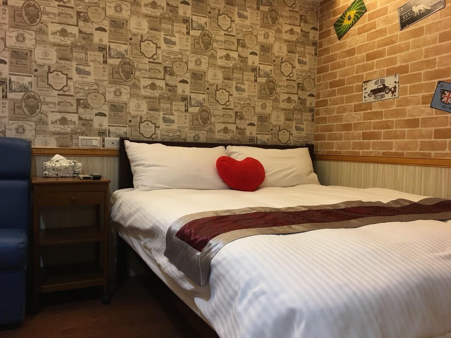 Honey Prince Hotel Comfort Double Room 2