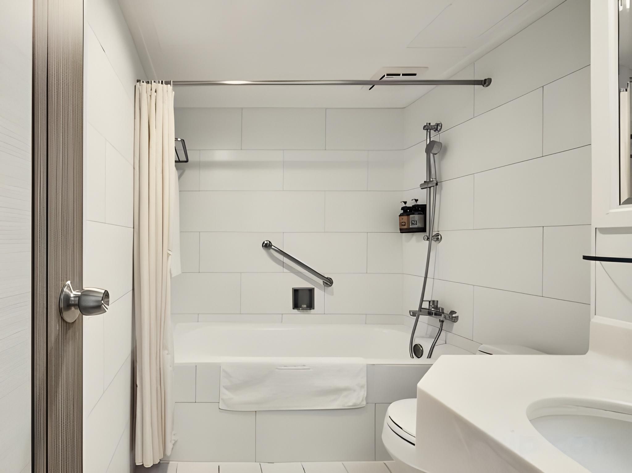 Beach Resort Green Bay Superior - Non-Smoking 3