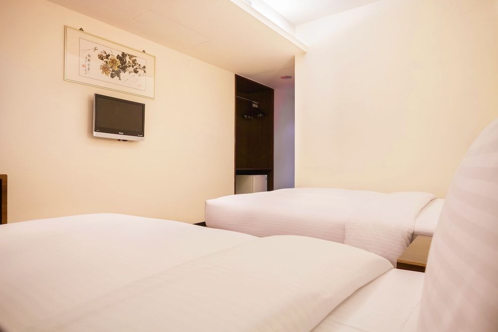 undefined Green World Hotel Sansui 9