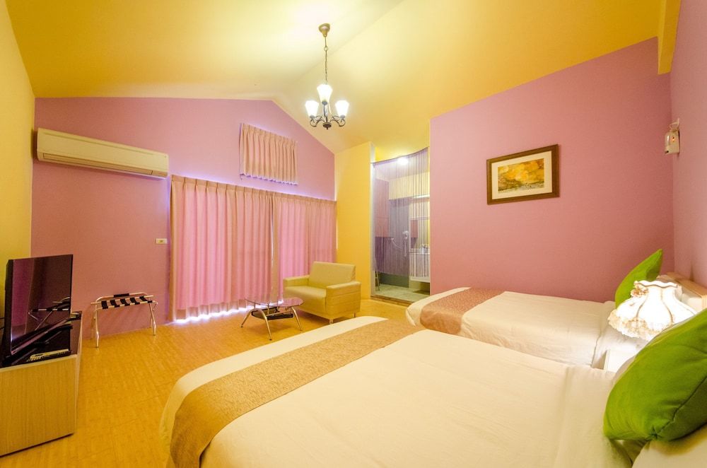 Barefoot and Breakfast Comfort House, 4 Bedrooms, Balcony, Mountain View 17