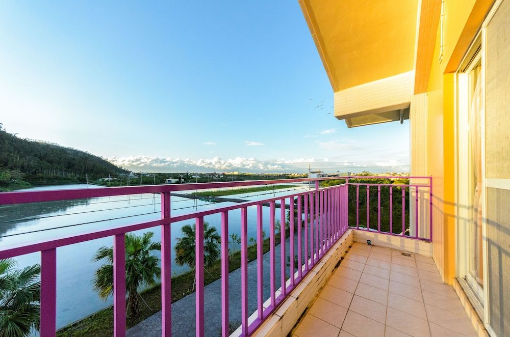Barefoot and Breakfast Comfort House, 4 Bedrooms, Balcony, Mountain View 22