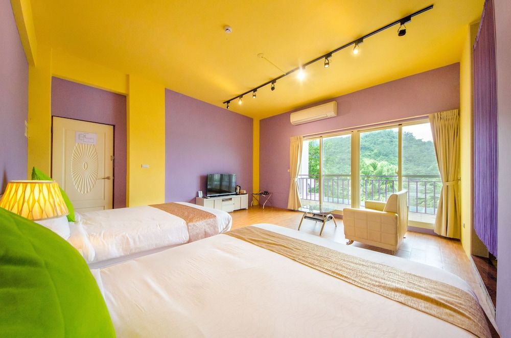 Barefoot and Breakfast Comfort House, 4 Bedrooms, Balcony, Mountain View 15