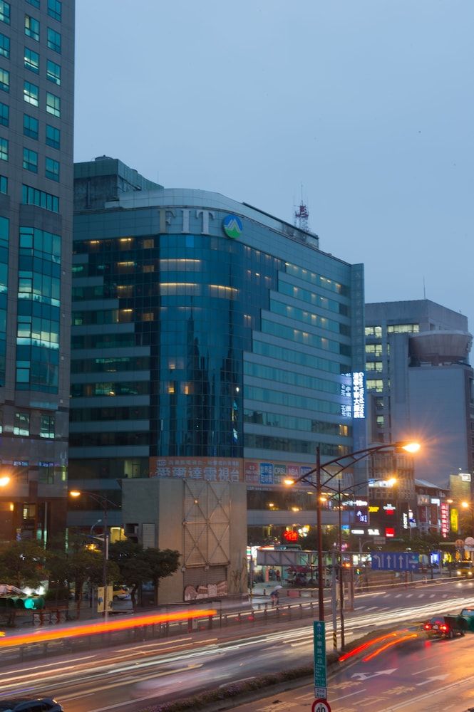 undefined Green World Hotel Zhonghua 6