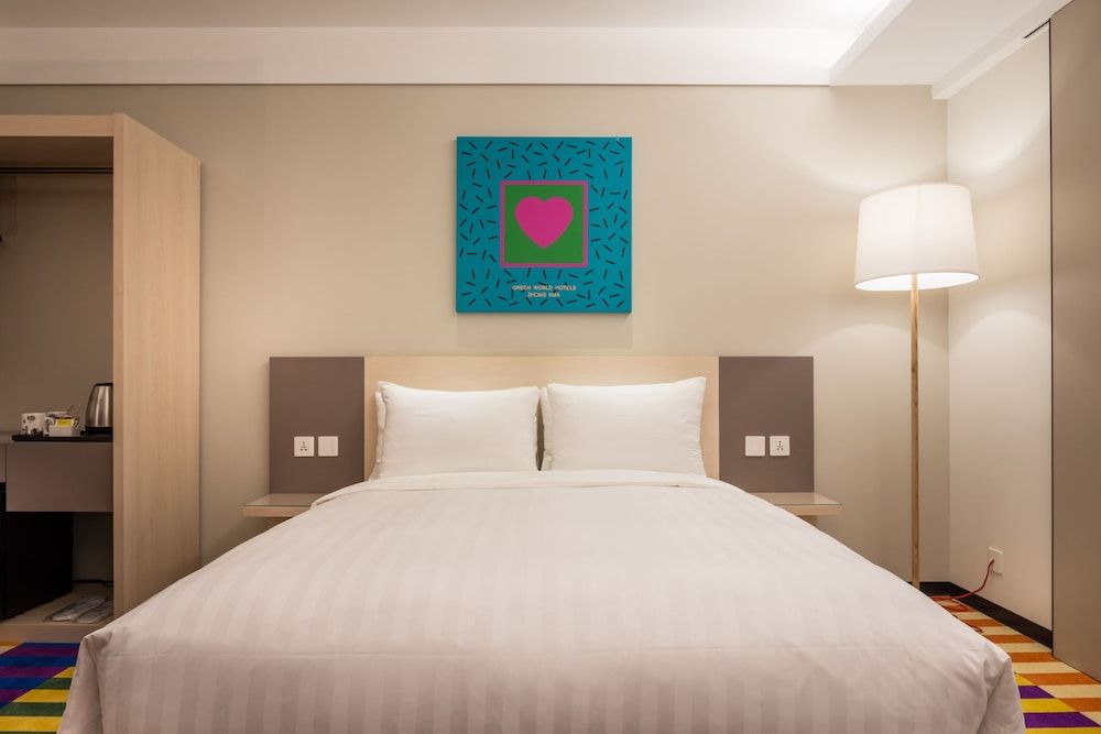 undefined Green World Hotel Zhonghua 3