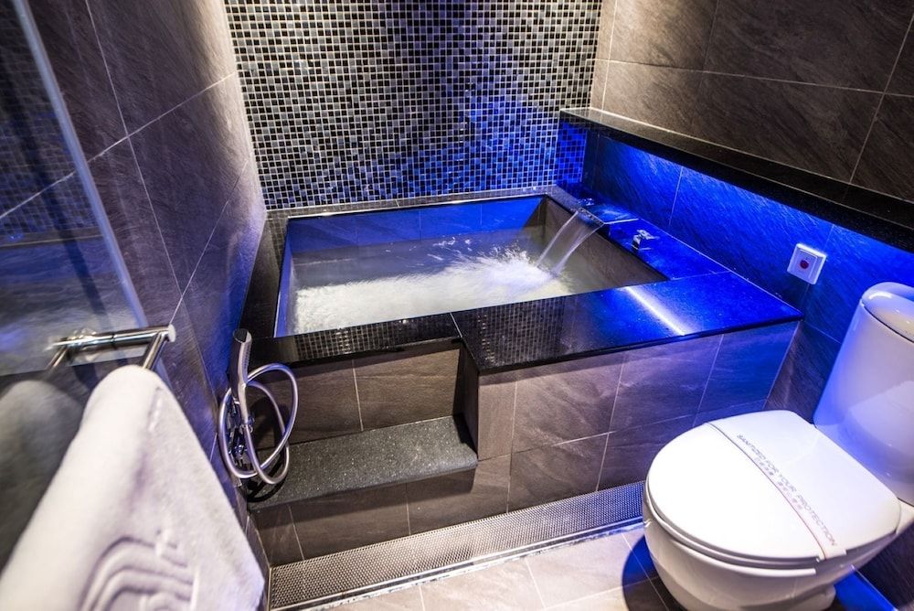 Six Fukun Hotel Exclusive Quadruple Room 6