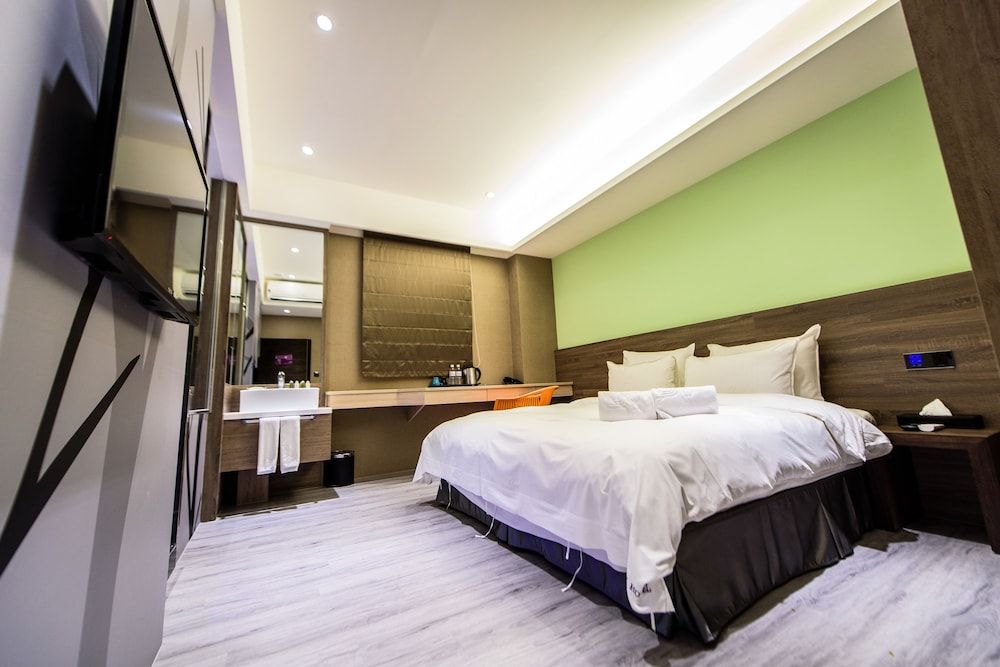Six Fukun Hotel Double Room (Fashion)