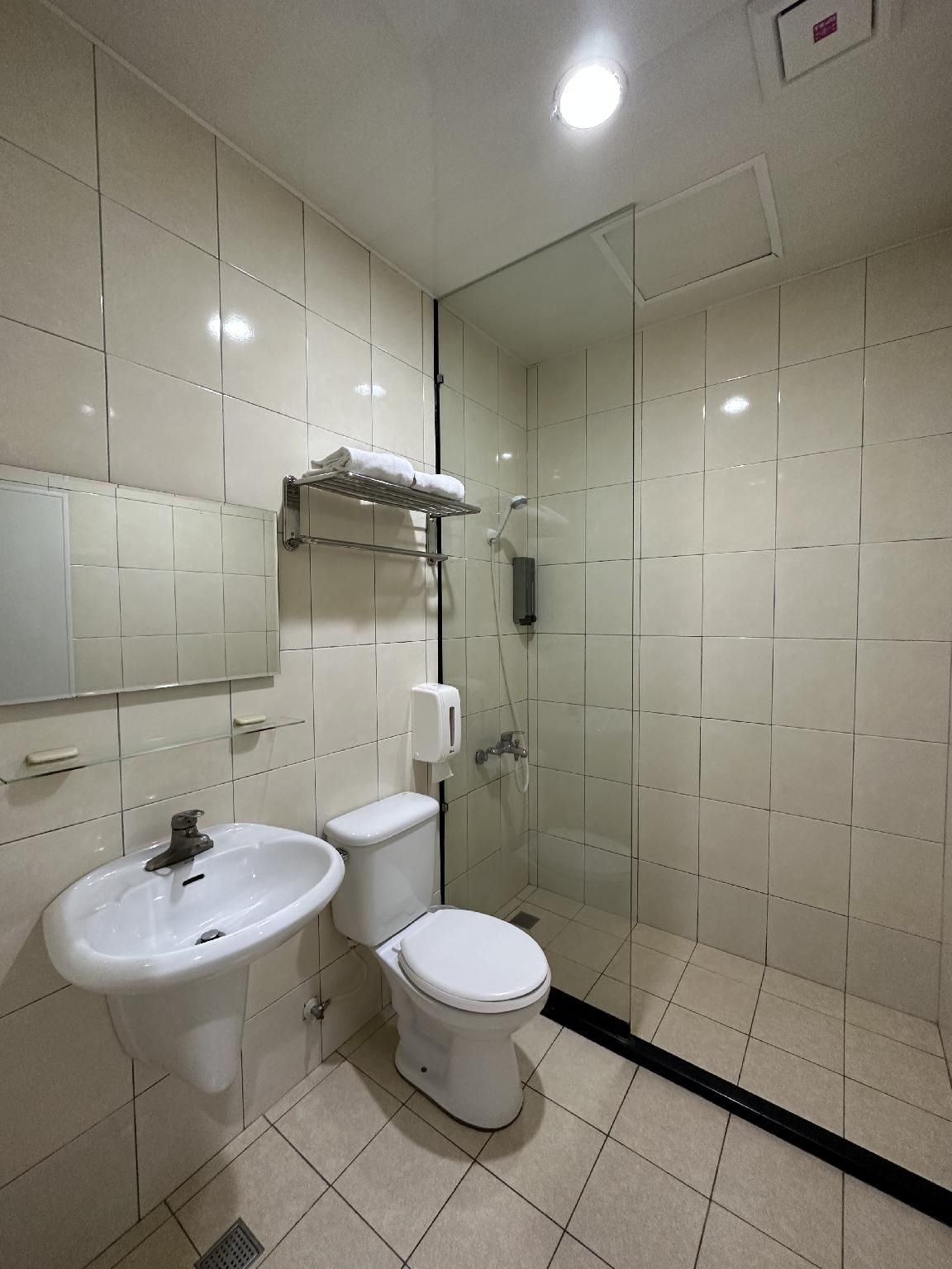 Tie Dao Hotel Economy Double without window 3