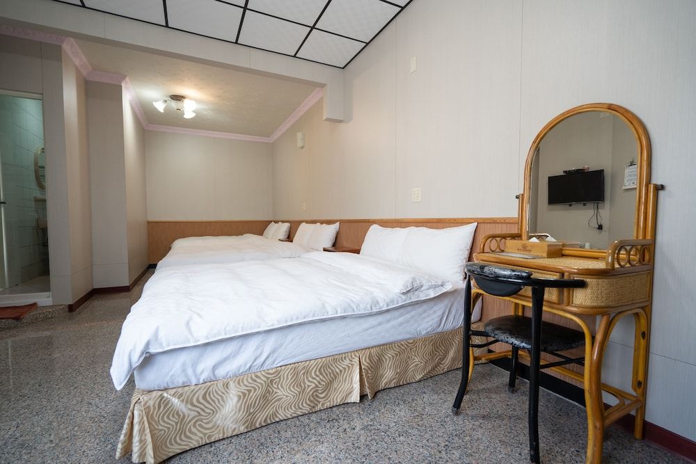 Alishan Tea Homestay 6 People Suite (Honey) 9