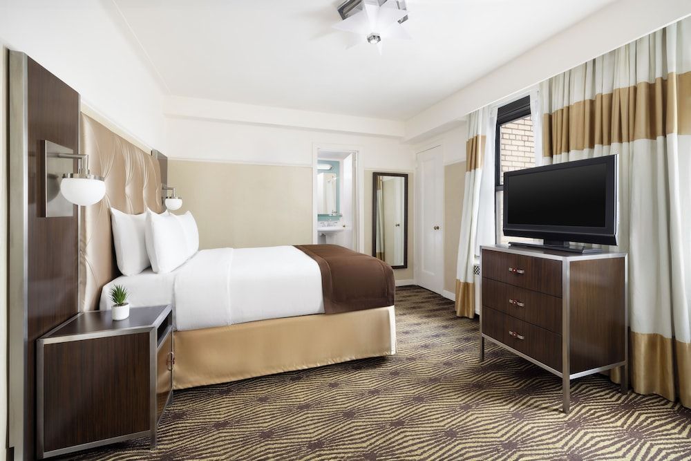 Metro Room, 1 Queen Bed