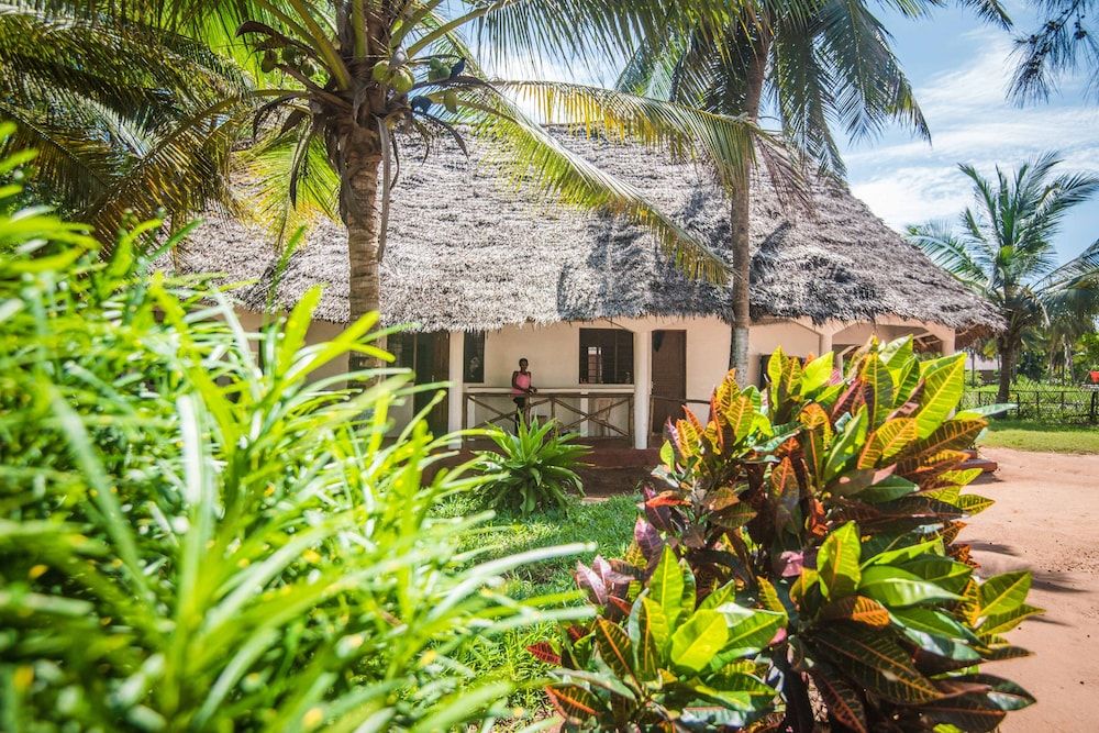 undefined Ocean Breeze Lodge 8