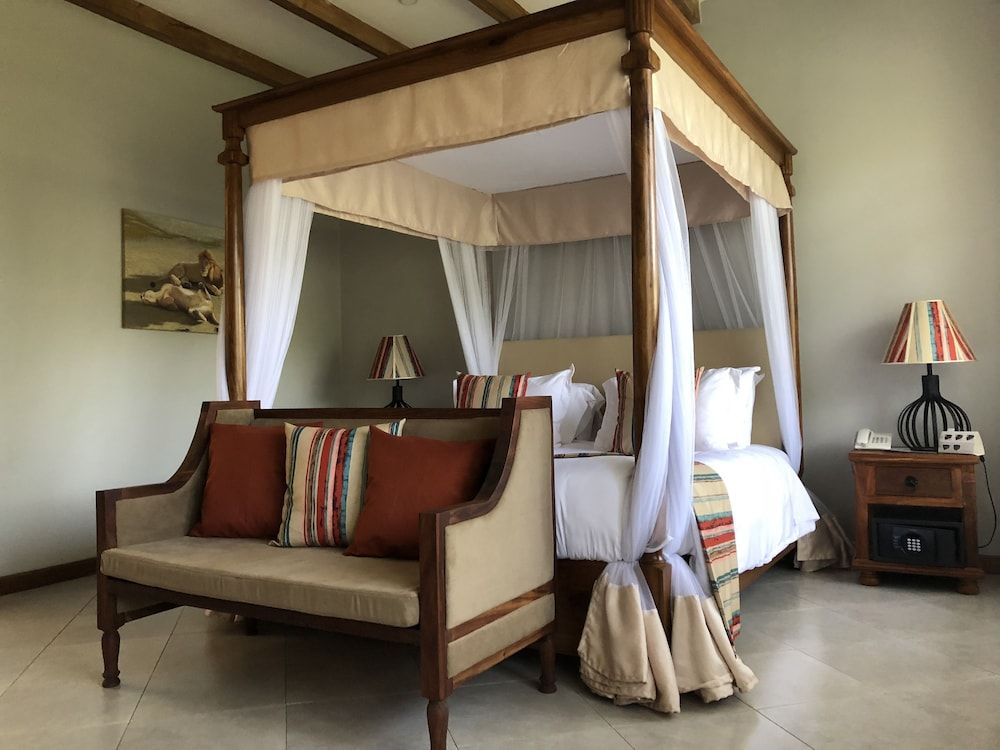 Executive Suite, 1 Bedroom, Kitchen, Mountain View