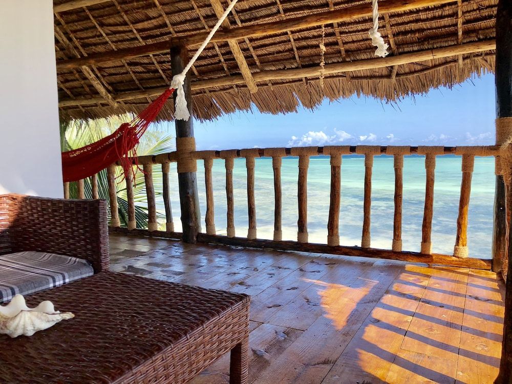 Promised Land Lodge Classic Double Room, 1 Double Bed, Ocean View 5