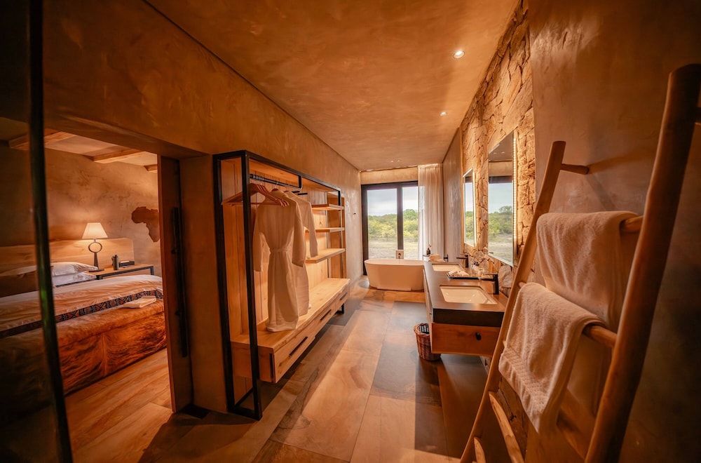 Kapama River Lodge Deluxe Suite 2