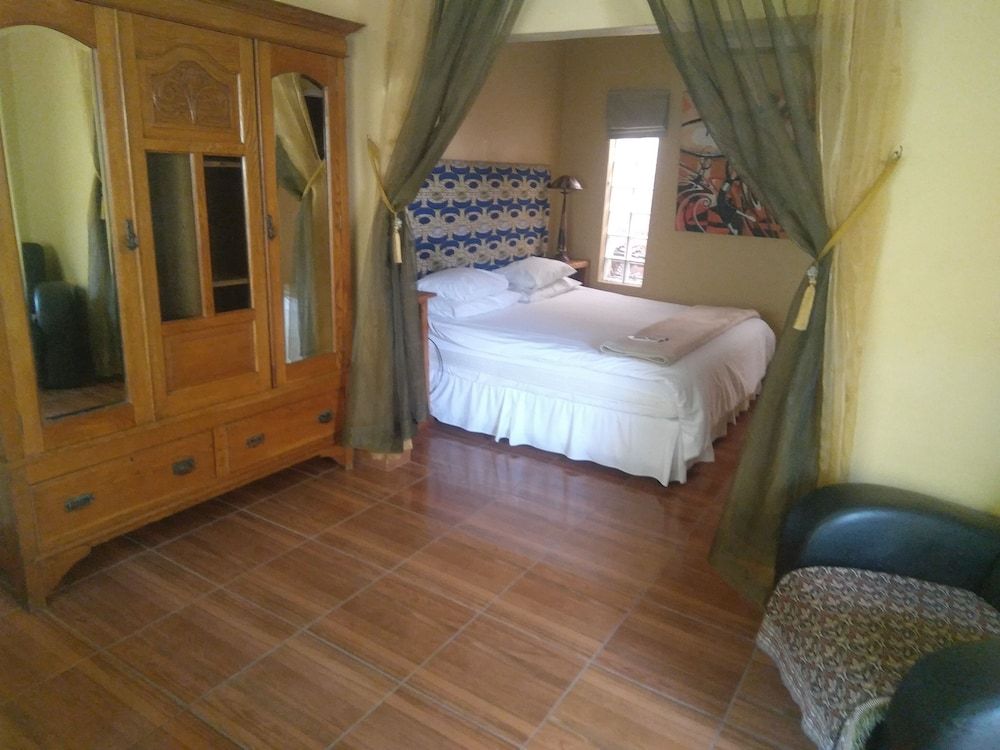 undefined Sleepy Gecko Guest House