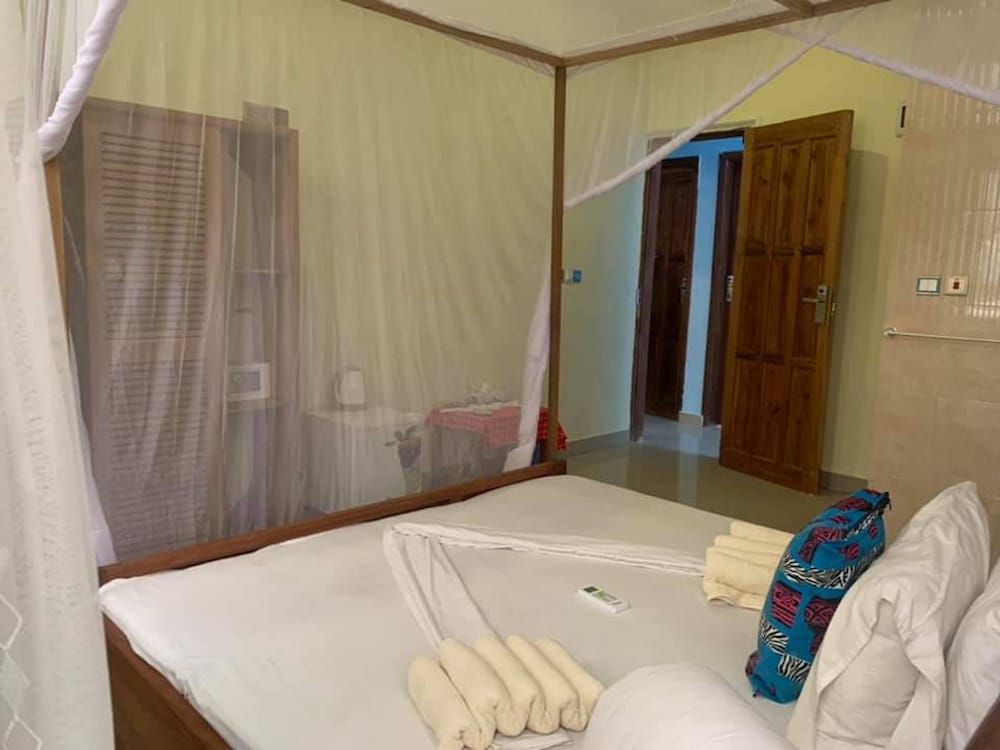 Mocco Beach Villa Economy Double Room, 1 King Bed, Terrace 5