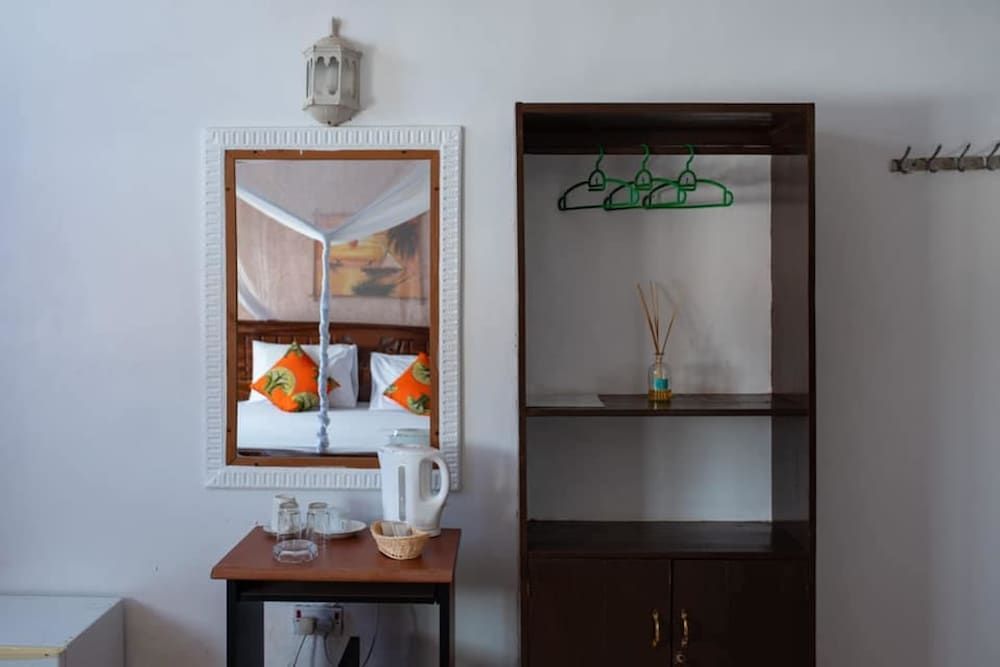 Mocco Beach Villa Standard Double Room (Upstairs) 16