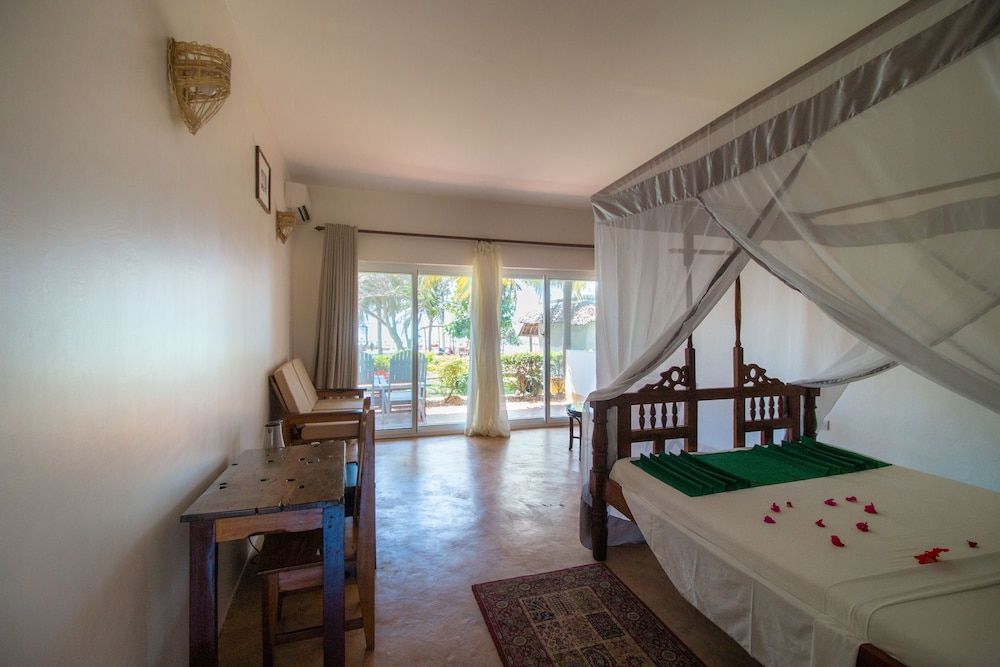 Tanzanite Beach Resort Family Room, Sea View 2