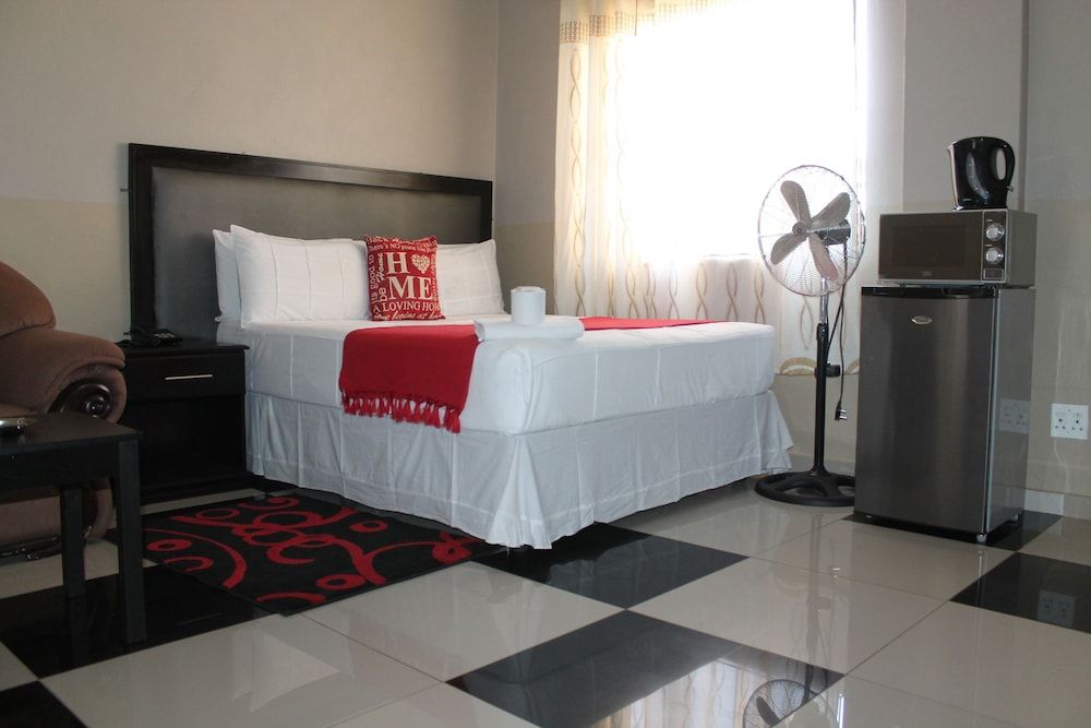 Miraton Guest Lodge Standard Room, 1 Queen Bed 2