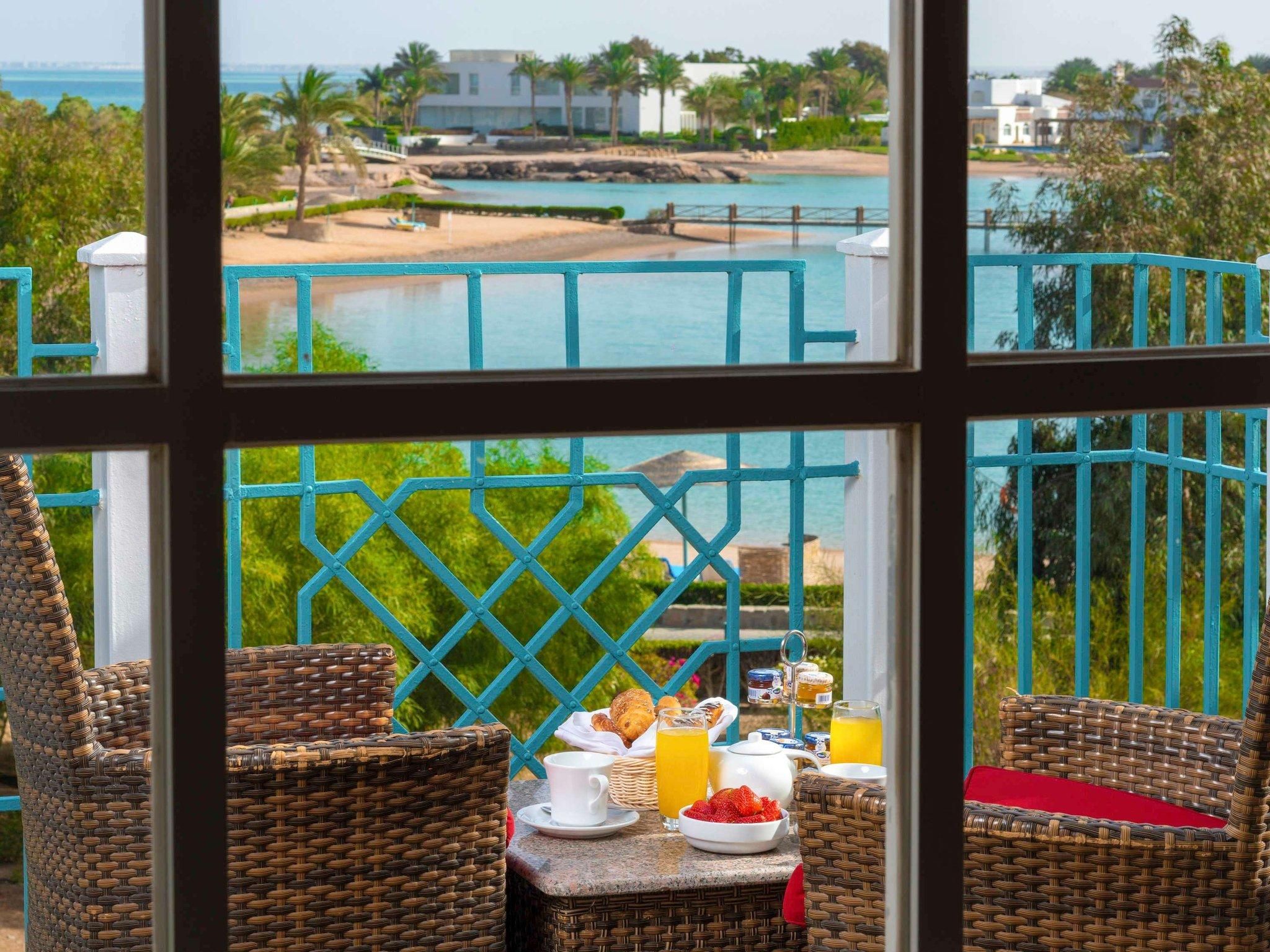 Family Room Lagoon View