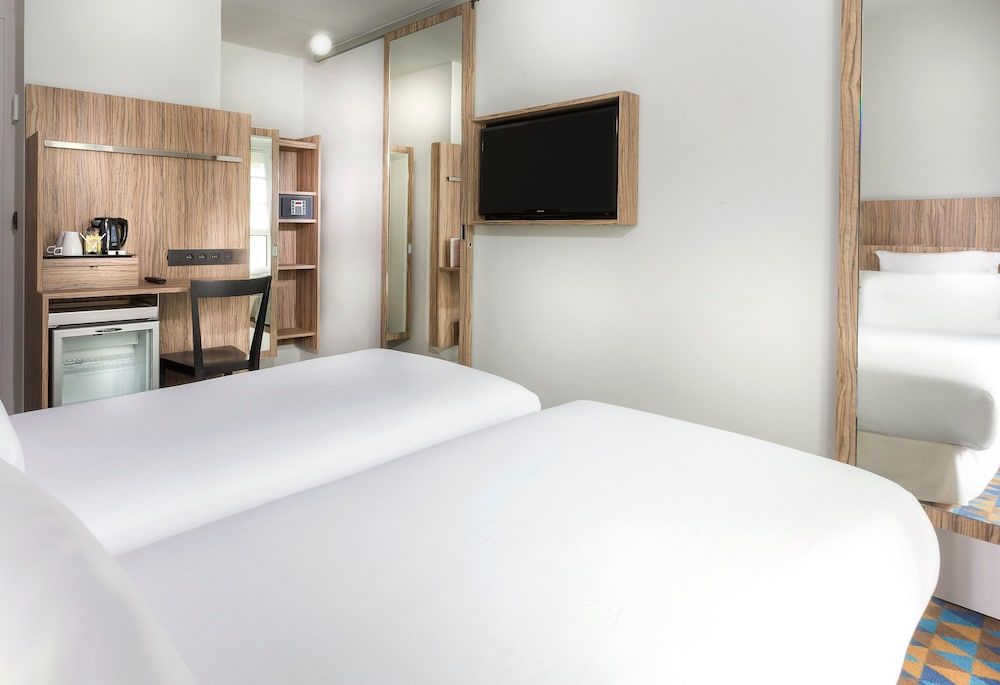 Libertel Gare Du Nord Suede Comfort Twin Room 2