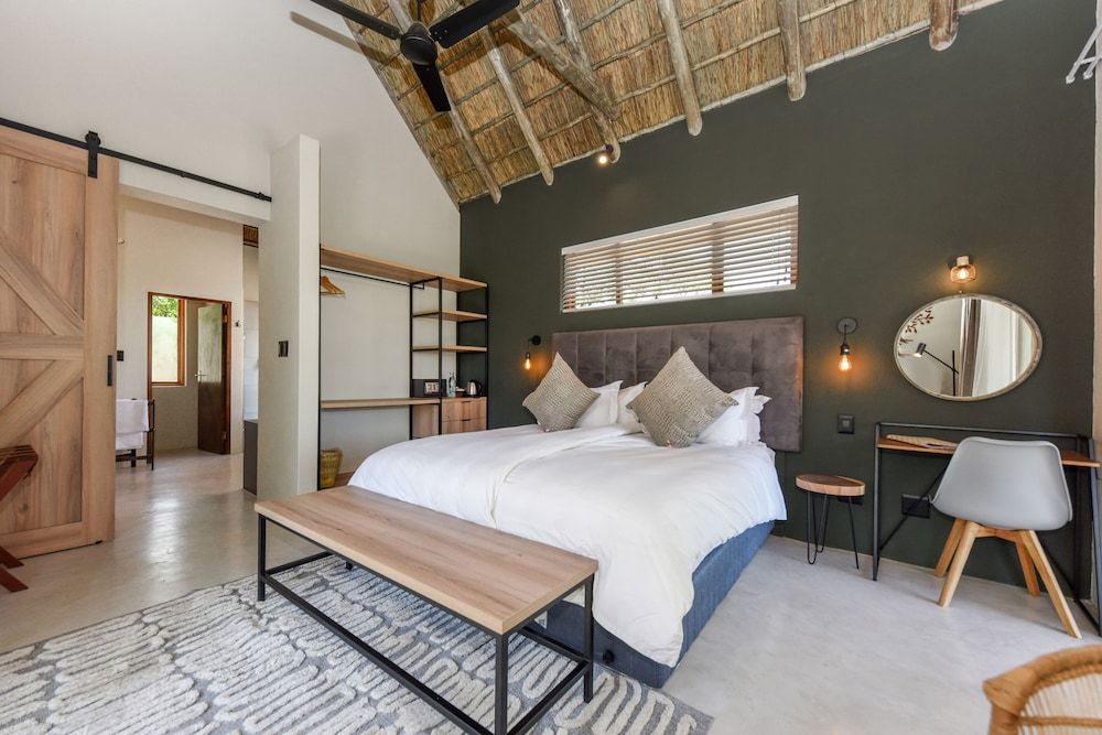 Mziki Safari Lodge Family Room 2