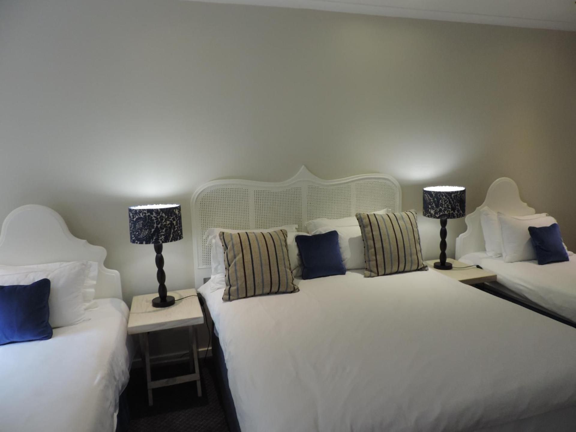 Family Room with Garden View