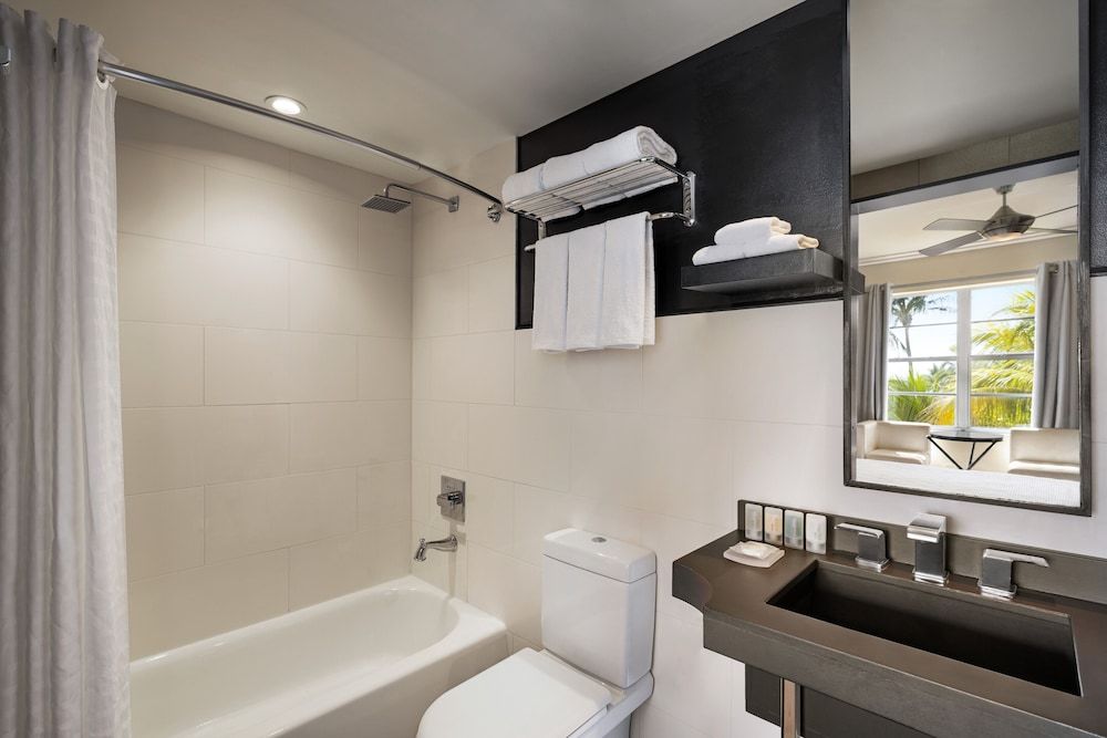 Waldorf Towers South Beach Twin Room 4