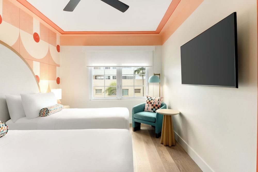 Waldorf Towers South Beach Twin Room 3