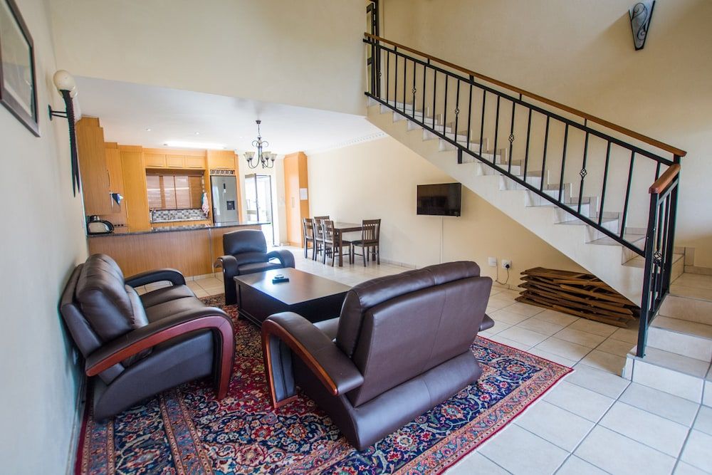 HoyoHoyo Acorns Lodge One Bedroom Duplex Unit 6