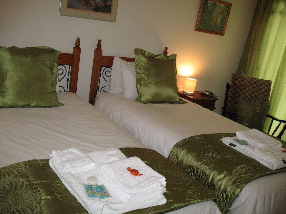 Memra Guest House Comfort Room 6