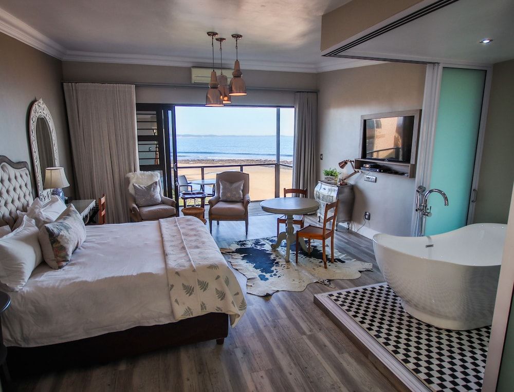 On the Beach Guesthouse Executive Studio, 1 Bedroom, Kitchenette, Sea Facing 6