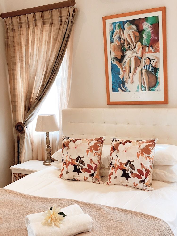 Albatross Guest House Luxury Double Room 22