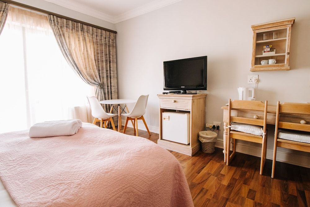 Albatross Guest House Luxury Double Room 15