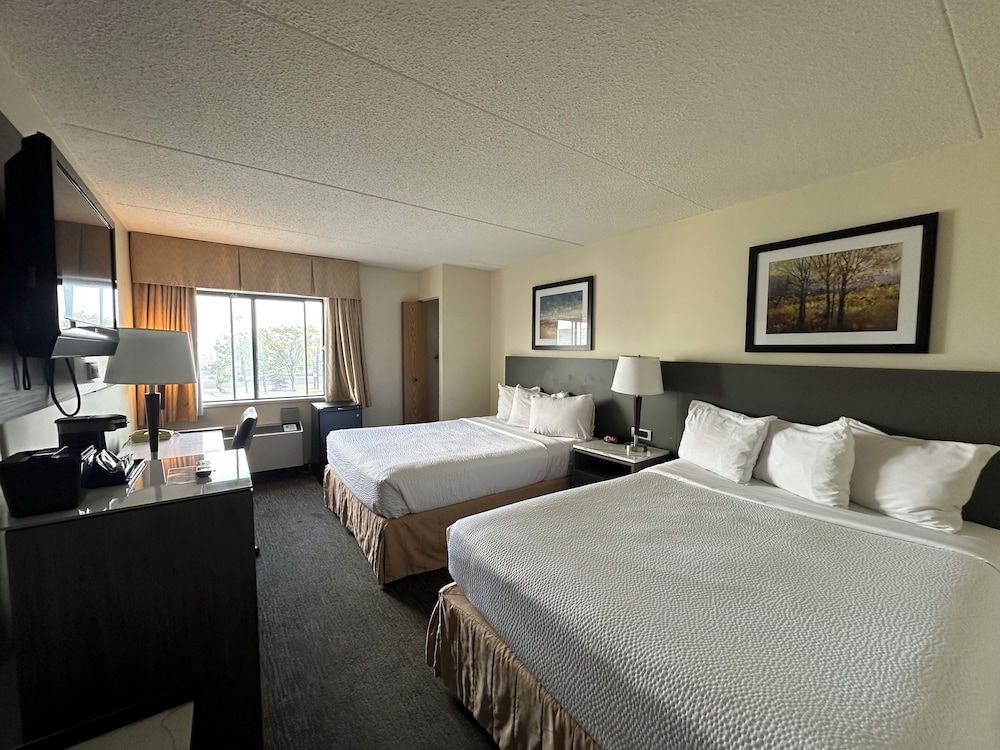 Room, 2 Queen Beds, Non Smoking (Upgraded)