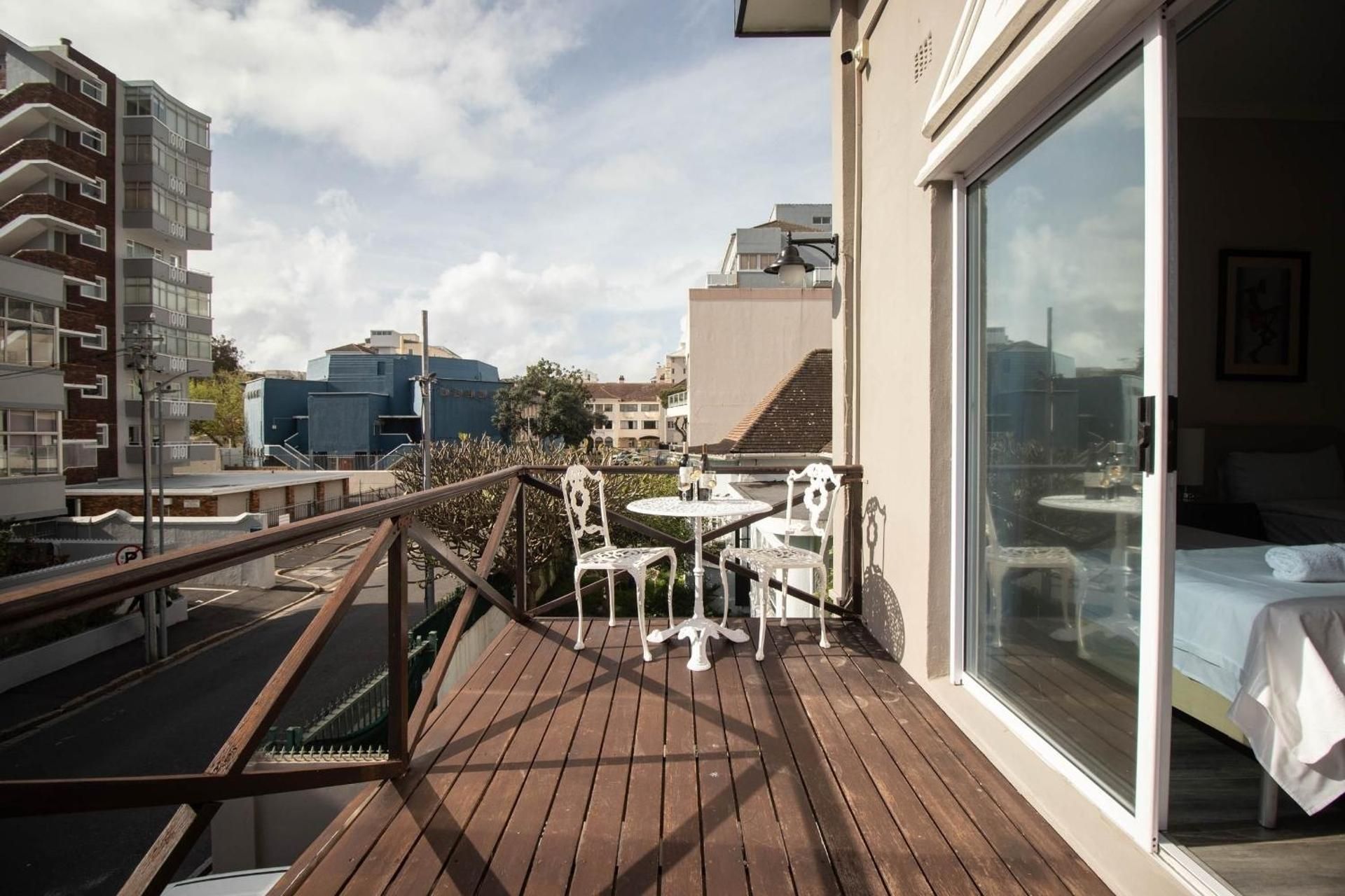 Spring Tide Inn Family Room 2