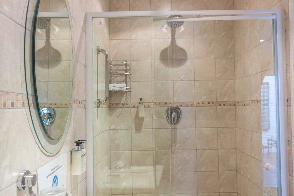 Thatchfoord Lodge No 7 2