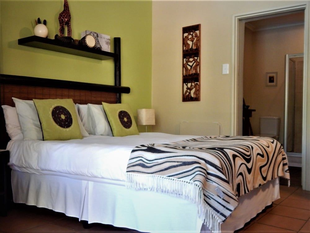 undefined Khashamongo B&B 8