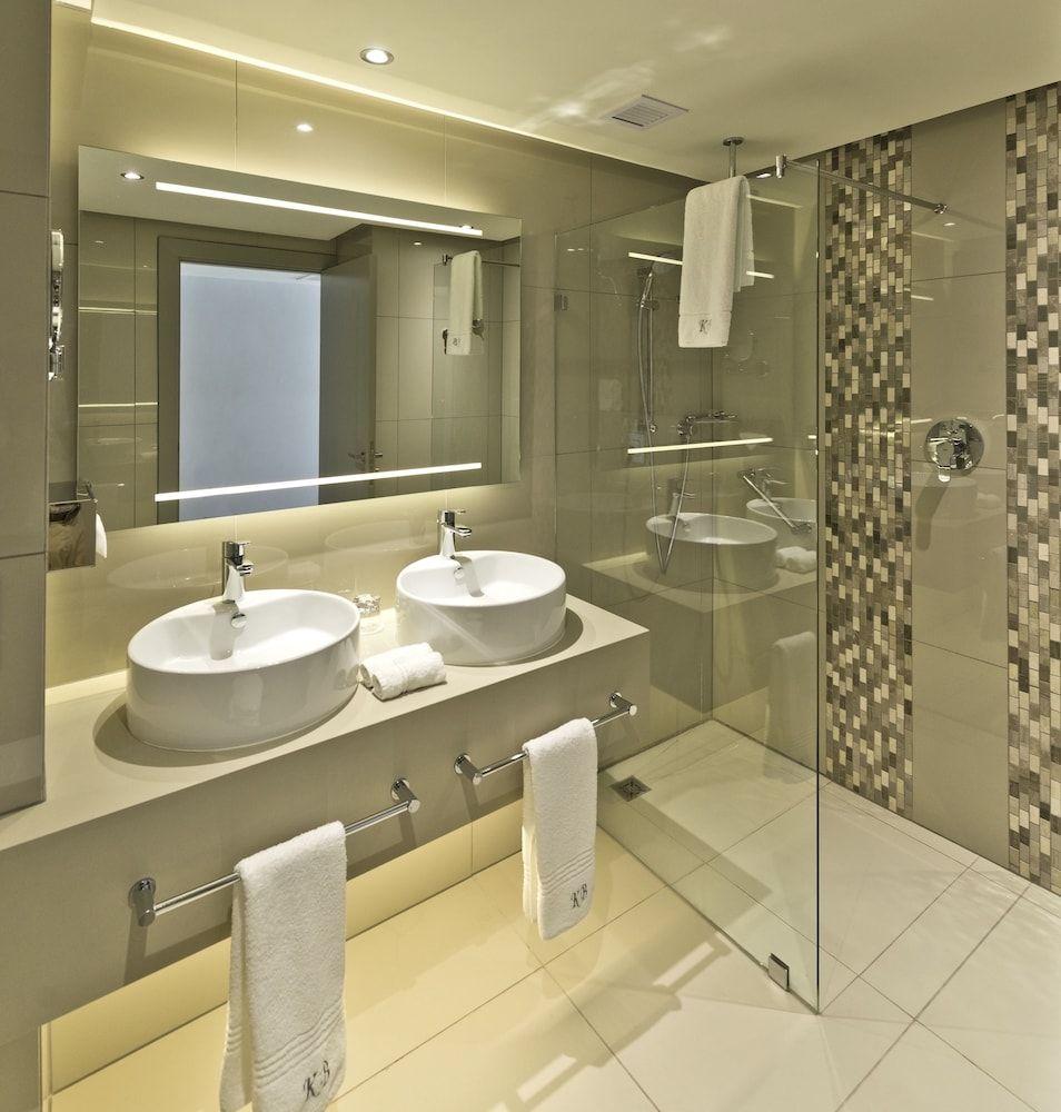 Krystal Beach Hotel Standard Double Room Seaview 4