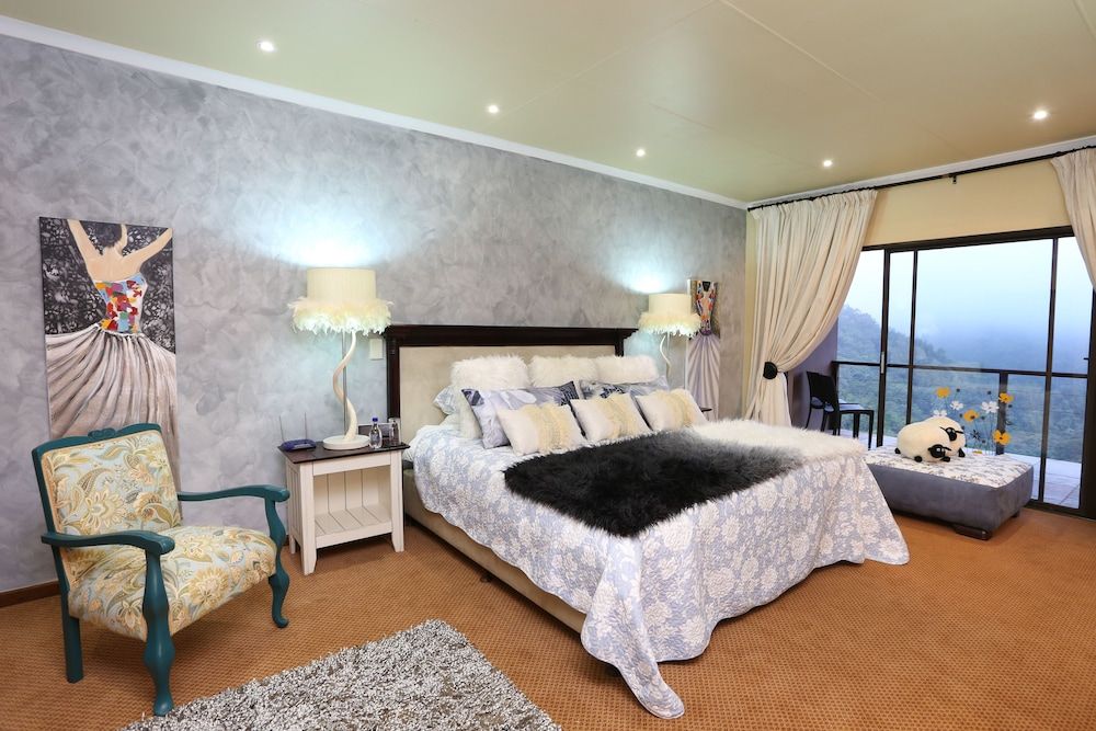 Honeymoon Suite, 1 Bedroom, Private Bathroom, Mountain View
