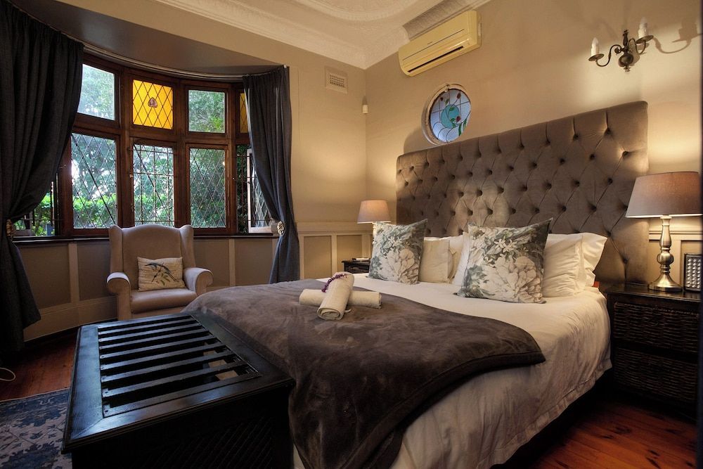 Palm Tree Manor Deluxe Double Room 3