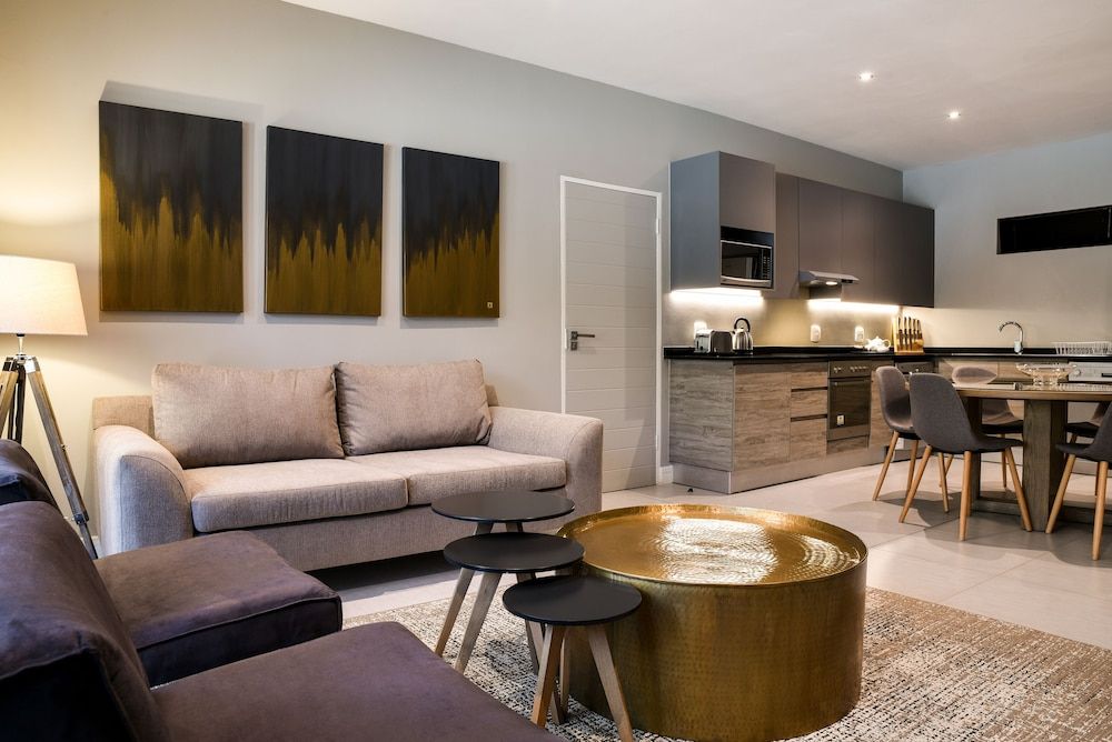 Mint Hotel Sandhurst Apartment, 2 Bedrooms 11