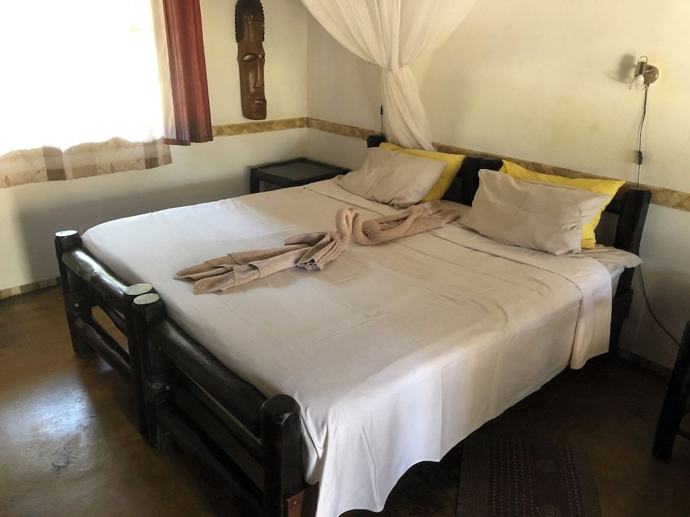 Thokozani Lodge Family Bungalow, 1 Bedroom, Kitchenette, Garden Area