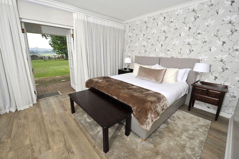 Meadow Room : Twin/King (4)