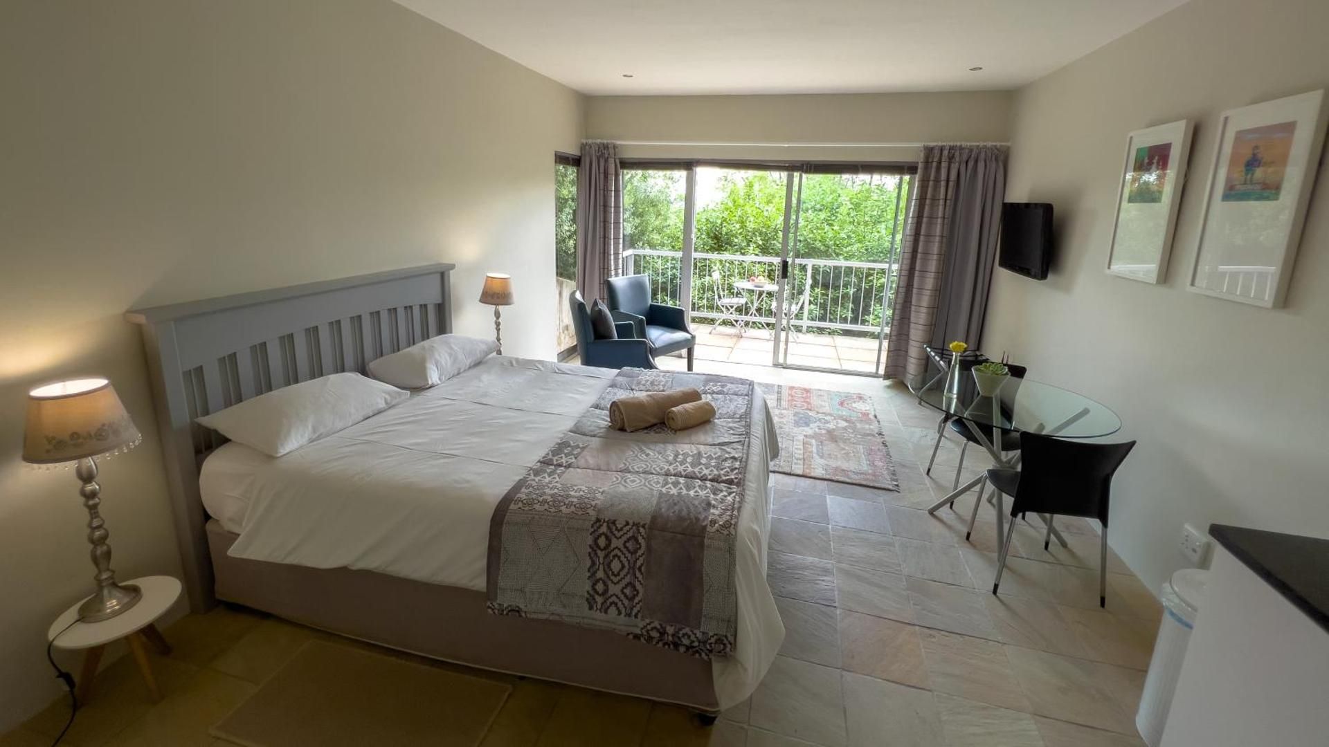 Studio with Garden View