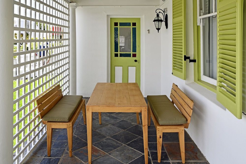 Veranda Suite