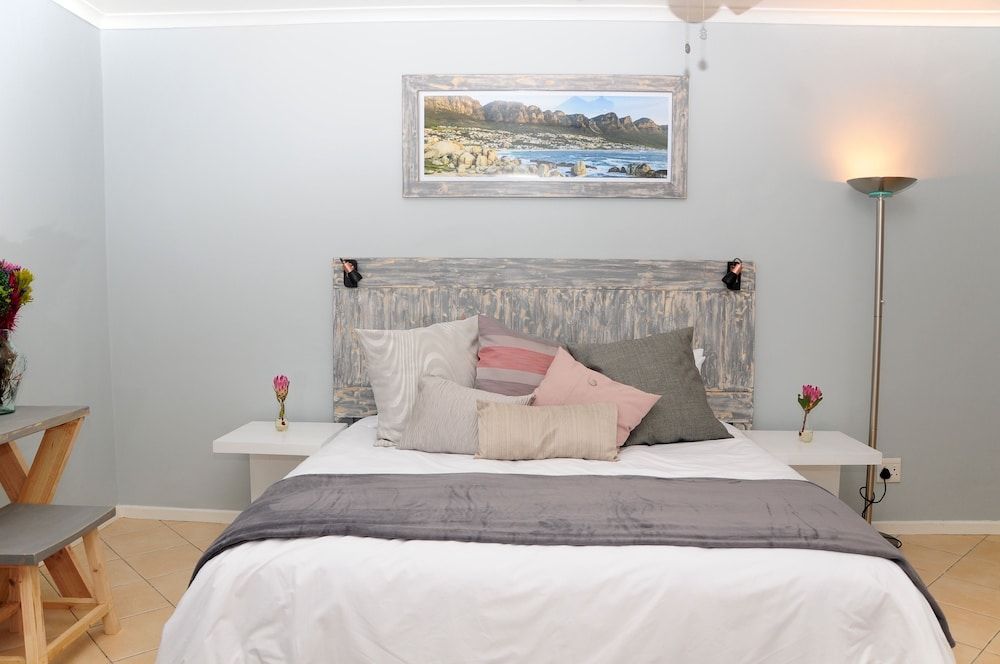 undefined The Salt House 10