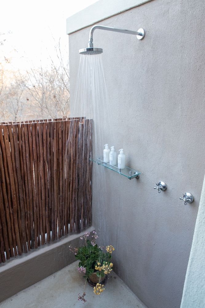 Nyaleti Lodge 310 deluxe double room with patio 5