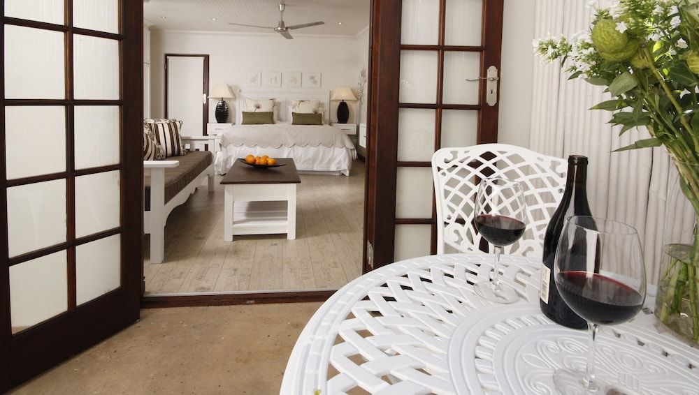 Deluxe Room (4)