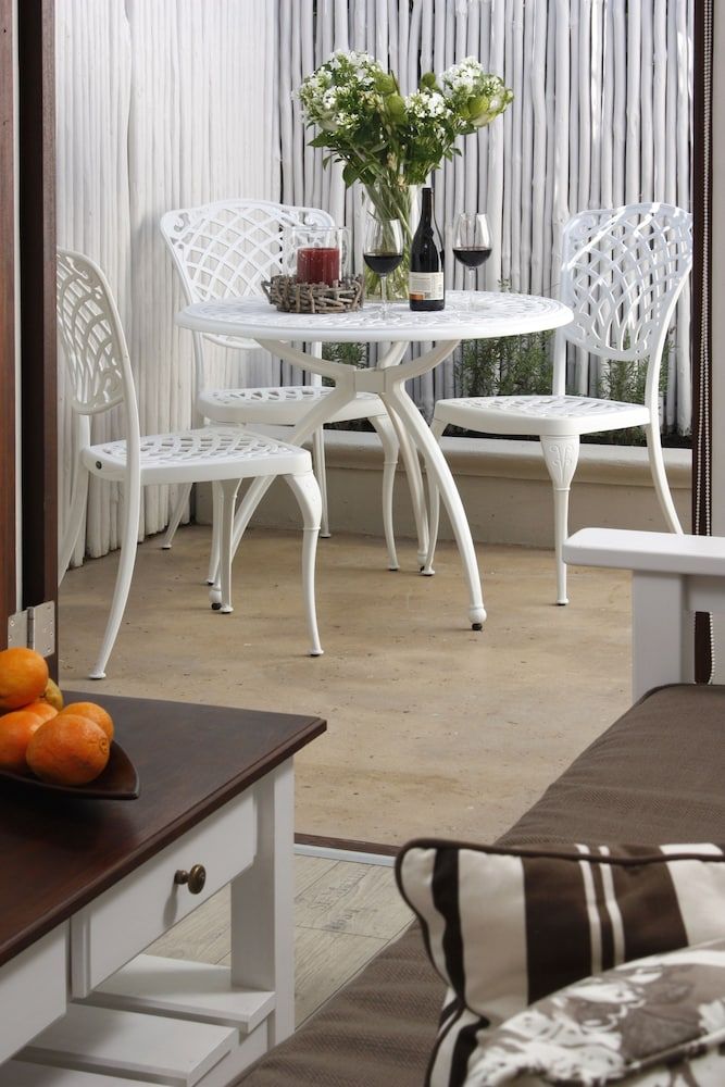 undefined The Potting Shed Guest House 2